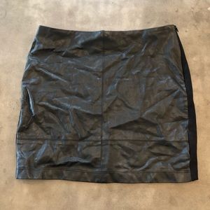 Stretchy Leather skirt